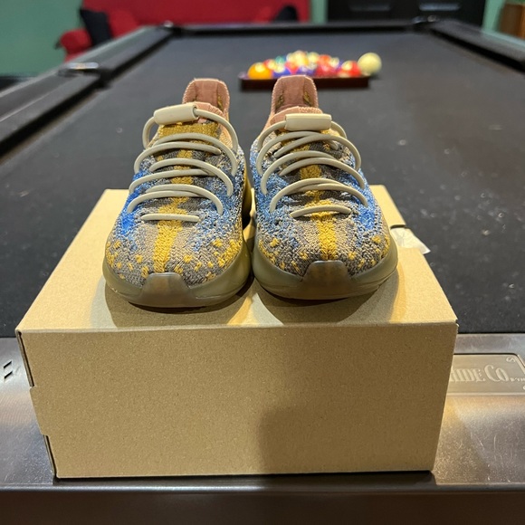 adidas Yeezy Boost 380 Blue Oat Infant 6K Q47396